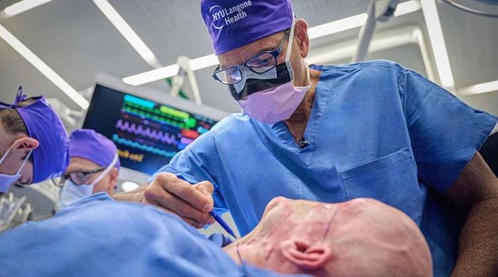 American surgeons successfully perform world's first eye transplant