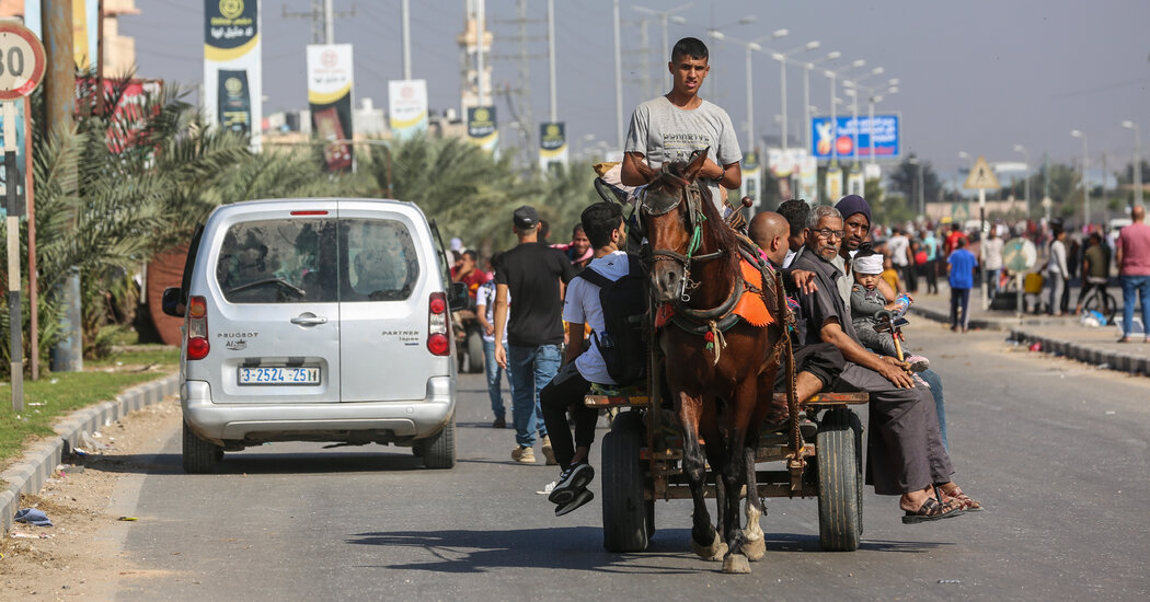 As Israel Pushes Deeper Into Northern Gaza, Thousands Trek South