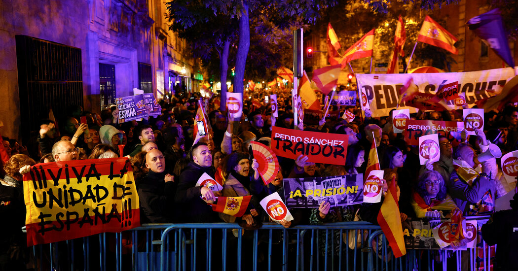 Deal Granting Amnesty to Separatists Sets Off Turmoil in Spain