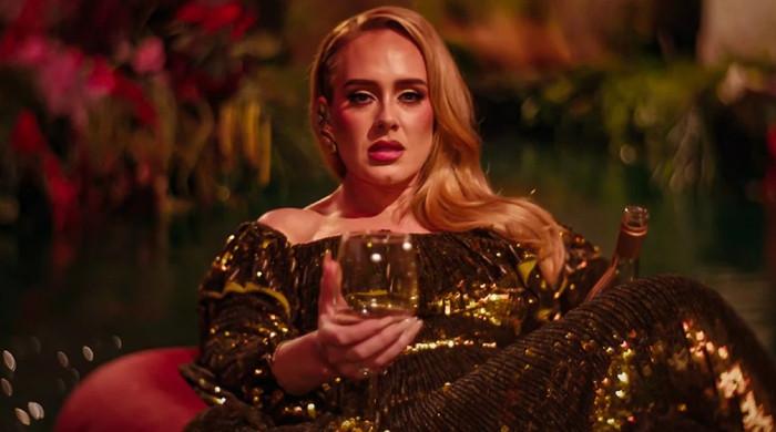 Has Adele relapsed into drinking alcohol again?