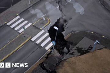 Iceland helicopter video shows giant cracks in earth