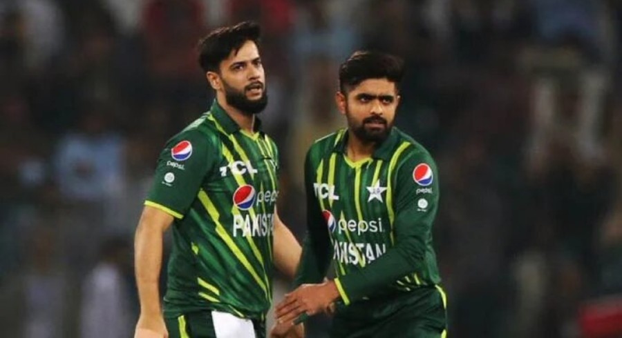 Imad Wasim urges Babar Azam to step down as captain following World Cup loss