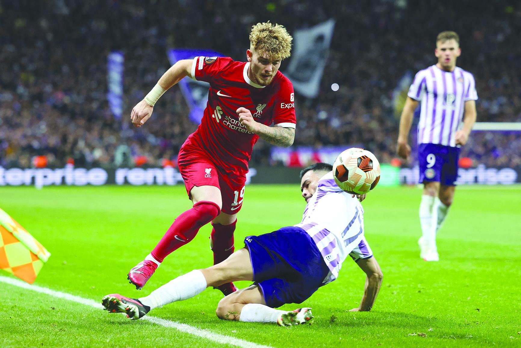Liverpool lose on Diaz return as West Ham go top | The Express Tribune
