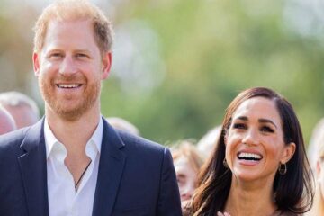 'Snappy' Meghan Markle 'begs' Prince Harry to mend rift with royals for 'Hollywood'