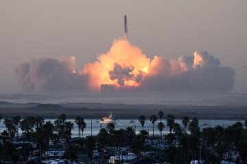 SpaceX Makes Progress in 2nd Launch of Giant Moon and Mars Rocket