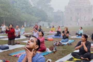 Toxic Air Is No Reason to Stay Inside for Delhi’s Joggers and Yoga Fans