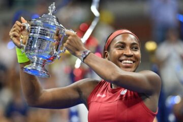 US Open women's final: American Coco Gauff rallies to defeat Aryna Sabalenka in dramatic finish | CNN