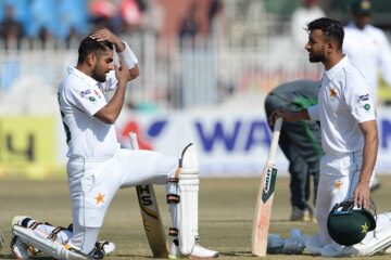 Wahab reacts to Babar