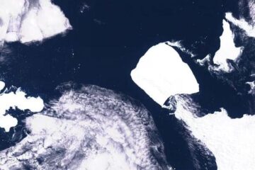 World's largest iceberg, 3x the size of NY city, sets sail after three decades