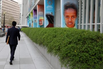 The World Bank headquarters building is decorated ahead of the IMF/World Bank spring meetings in Washington, U.S., April 8, 2019. REUTERS/Yuri Gripas