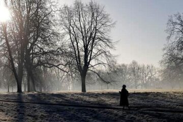 Cold snap disrupts UK sporting events and travel plans