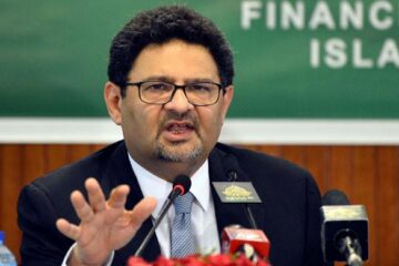 ‘Not true’: Miftah Ismail dispels reports of joining PPP