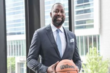 Adrian Griffin out as head coach of Milwaukee Bucks - SUCH TV