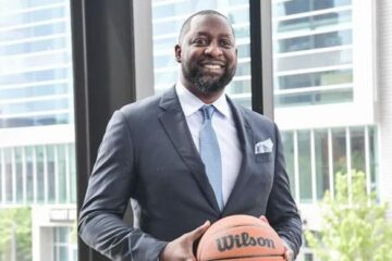 Adrian Griffin out as head coach of Milwaukee Bucks