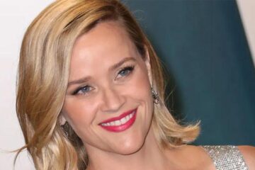 Reese Witherspoon puts off followers with 'filthy' recipe: ‘Full of bacteria'