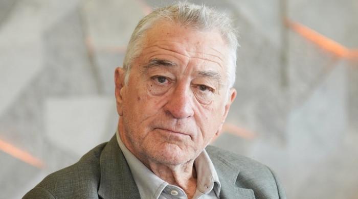 Robert De Niro wells up during an emotional confession