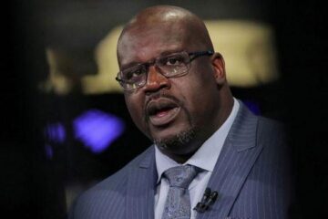 Shaquille O'Neal gets emotional over Orlando Magic jersey being retired