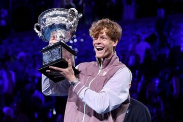 Sinner stages great escape to pip Medvedev to Australian Open trophy - SUCH TV