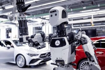 Apollo the robot joins Mercedes-Benz assembly line production